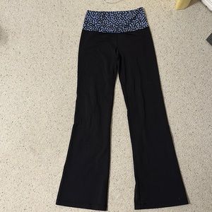 Lululemon yoga pants